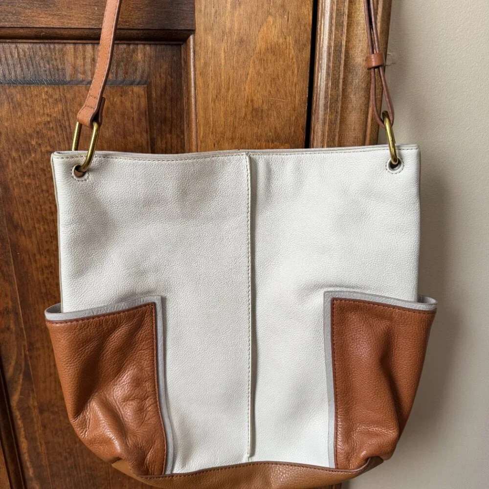 Fossil Ivory & Brown Shoulder/Crossbody Hobo Bag w/Side Pockets